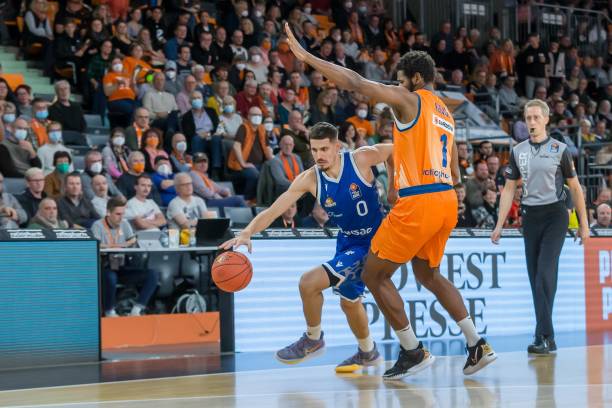 拳头游戏官 拳头游戏官