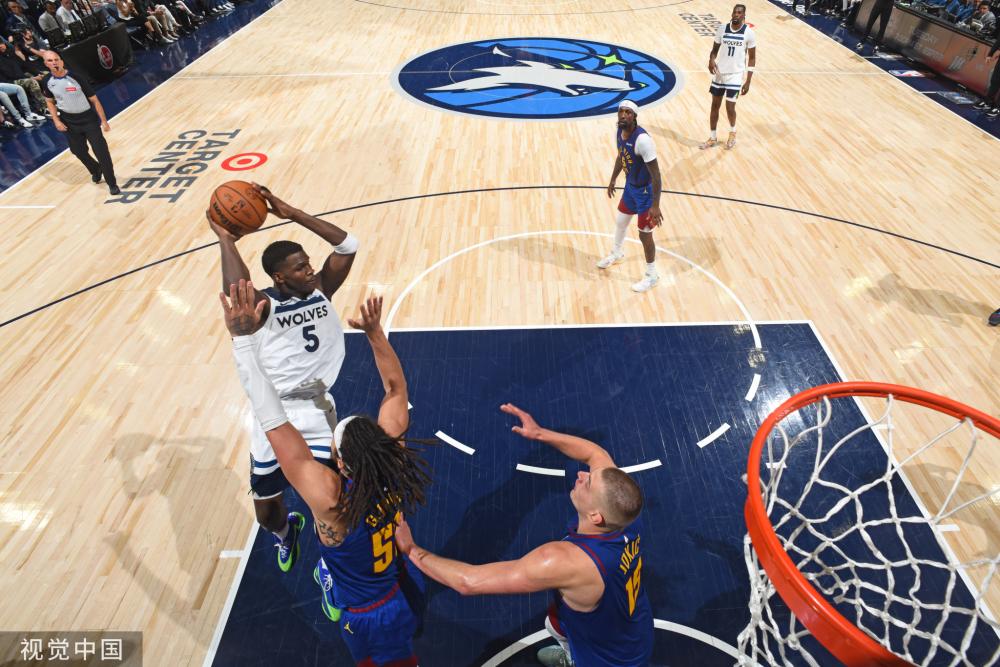 多队的激烈 多队的激烈