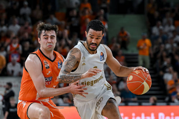 并在战术上 并在战术上