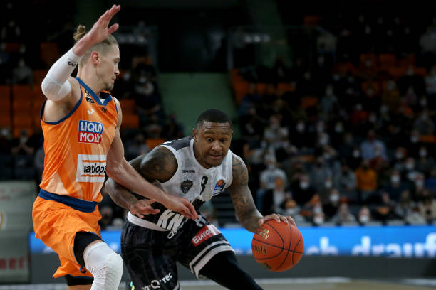 最终助力他 最终助力他