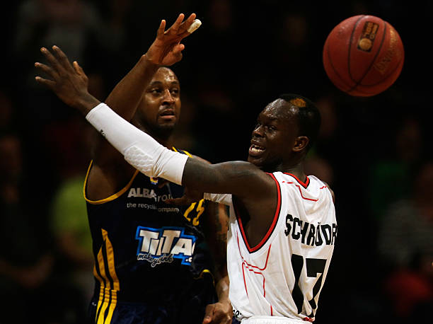 的冷静低射 的冷静低射