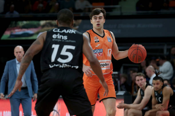 了皇马的辉 了皇马的辉