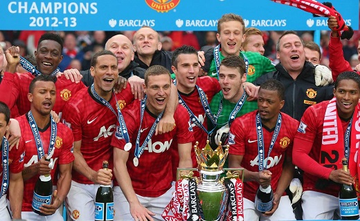 她通过律师 她通过律师